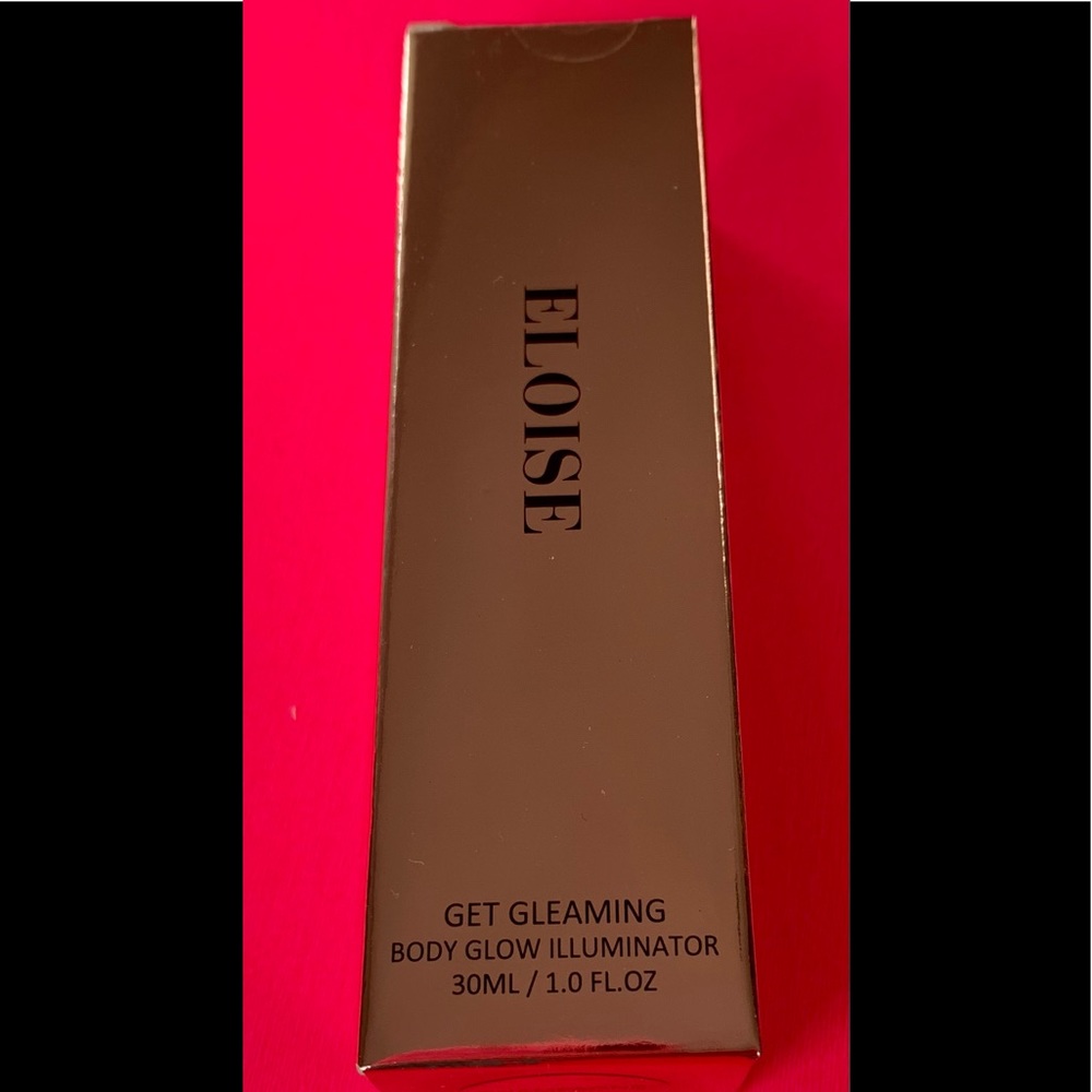 ELOISE “Get Gleaming” body glow illuminator.